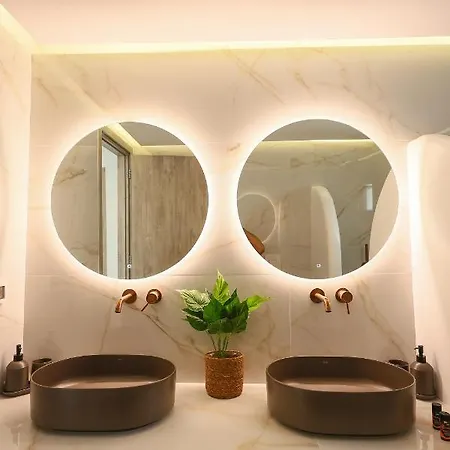 Aerial Apartment *
