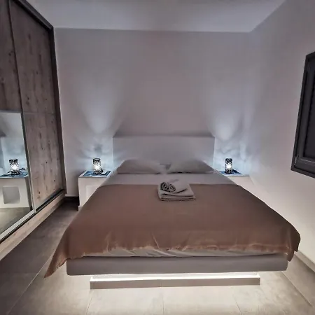 Aerial * קרטראדוס