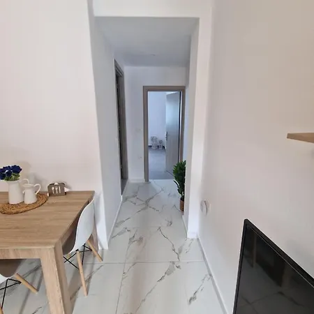 Aerial * קרטראדוס